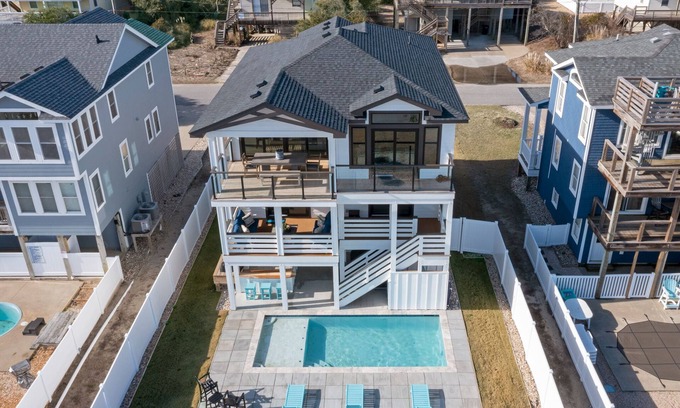 Sea Retreat Casa | Bourbon Beach House: Pool/Hot Tub, Gourmet Kitchen