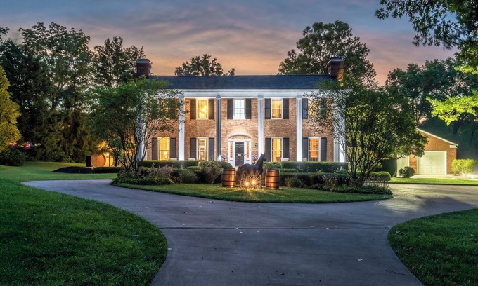 Frankfort Casa | Bourbon Trail Stay: Golf Sim, Sauna, Hot Tub, Theater