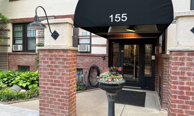 Summit - University Condominio | Boutique Condo in historic Cathedral Hill neighborhood , St.Paul