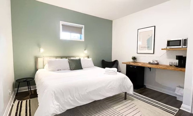 Thunder Bay Apartamento | Boutique Hotel - Suite #3 King