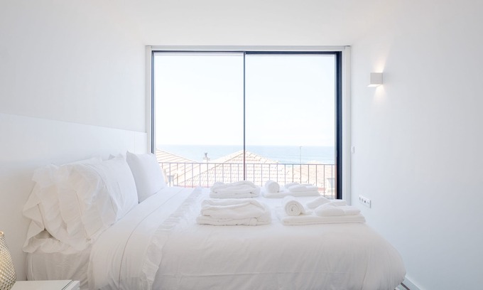 Foz do Douro Apartamento | BOUTIQUE Rentals- BLISS BY THE SEA Apt w/Ocean views