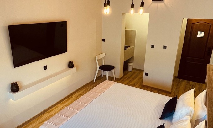 Dobrota Apartamento | Boutique Sea Front Apartment