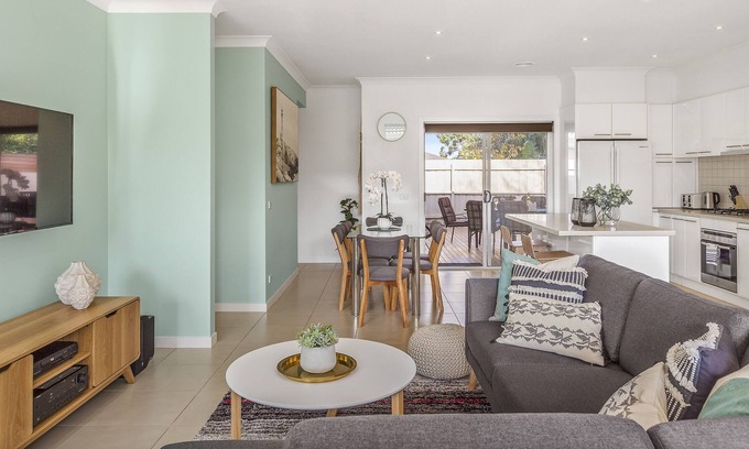 Mentone Casa | BOUTIQUE STAYS - The Richardson