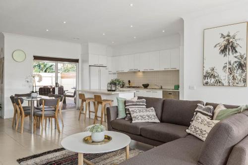 Mentone Casa | Boutique Stays - The Richardson