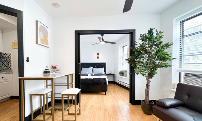Englewood Apartamento | Boutique Studio Apartment on Grand Ave