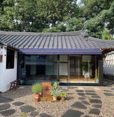 Gangneung Casa | Bow Hanok House