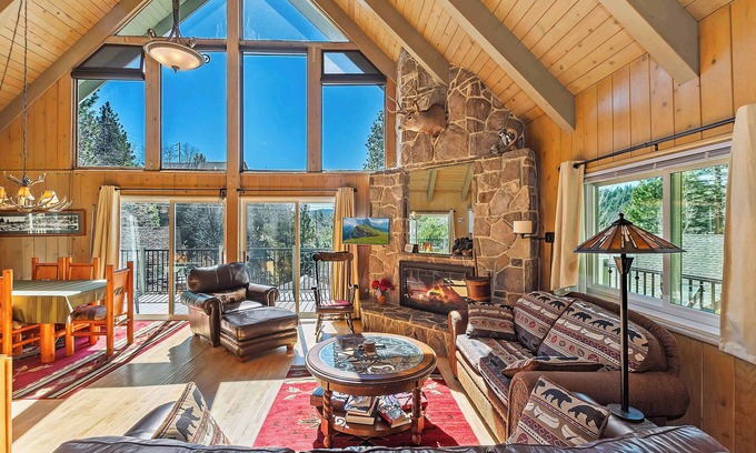Lake Arrowhead Casa | Bow N Arrow Lodge For 8!