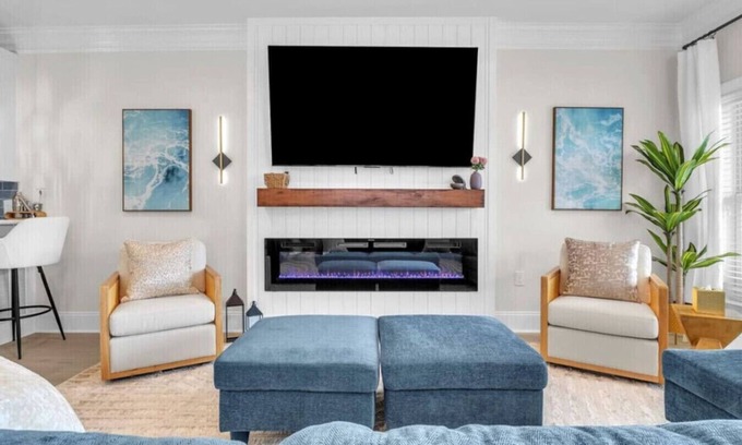 Wilmington Beach Casa | Ocean views-Steps from Beach-Elevator-3 Kings-Pets