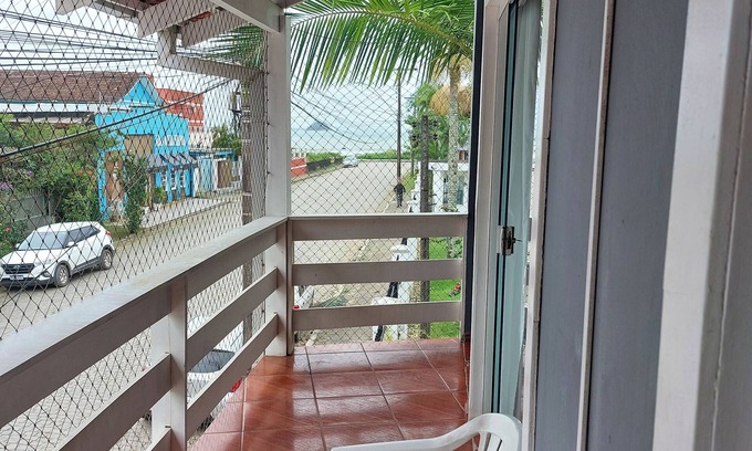 Ubatuba Casa | House on Ubatuba beach 50m from the sea