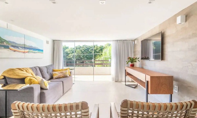 Jurere Apartamento | High standard apartment in Open Shopping