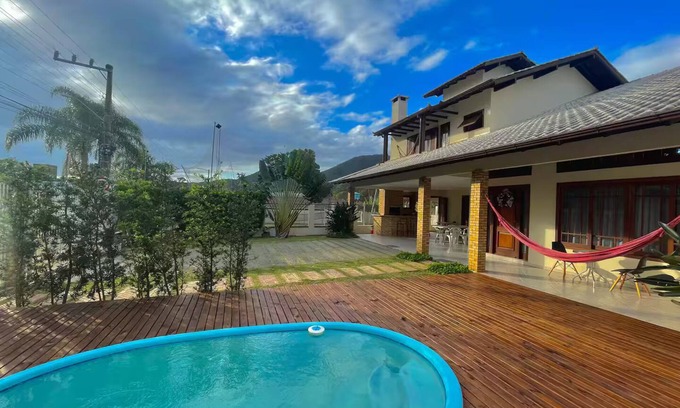 Florianopolis Casa | Beautiful house in Florianópolis near Campeche beach