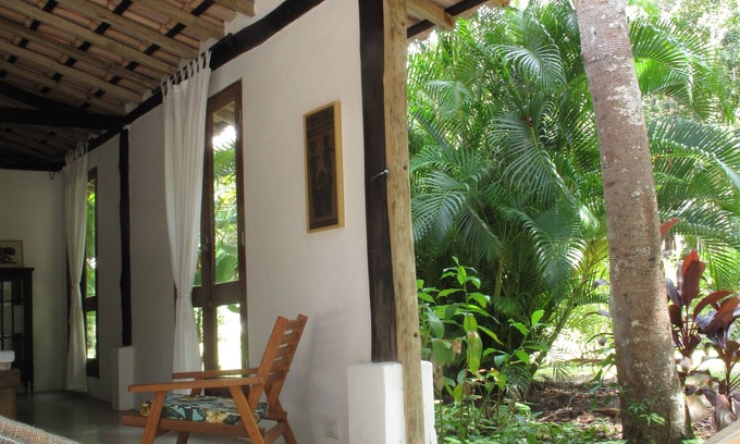 Santa Cruz Cabralia Casa | The Lion Cottage - Studio Uno - Suite encantadora en un acogedor jardín tropical