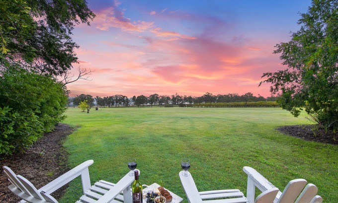 Rothbury Cabaña | Bracken Ridge Vineyard - The Entire Estate