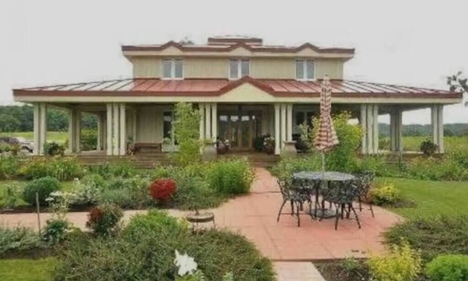 Innisfil Casa | Bradford Luxe Haven S