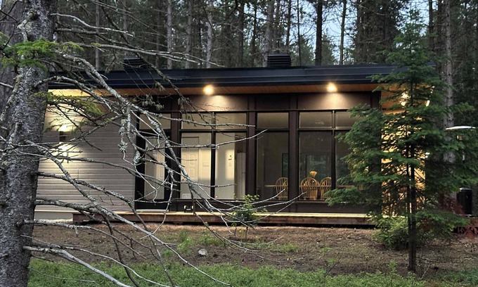 Mauricie Chalet De Esquí | Le Repaire du Lièvre Blanc | Brand New with SPA