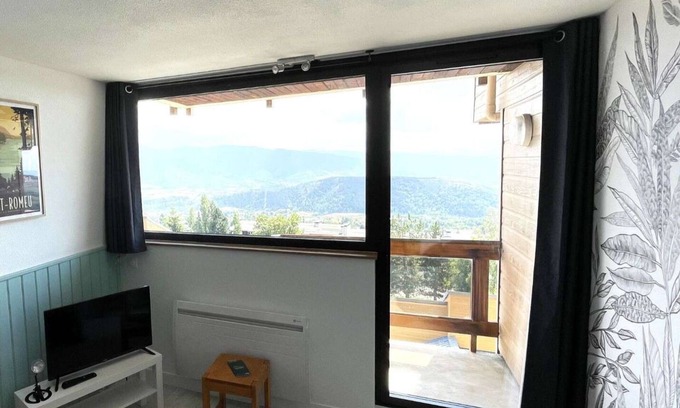 Font-Romeu-Odeillo-Via Apartamento | Nuevo estudio "jungle" - vista panorámica - estacionamiento - centro de la ciudad