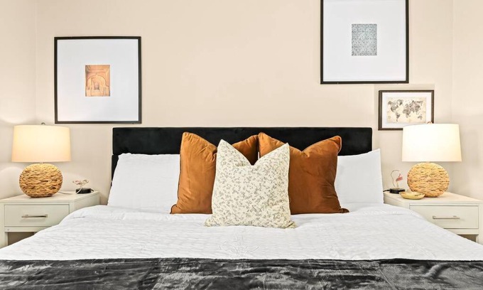 Roseville Apartamento | Brand New! 1BR Lower Flat near Downtown Roseville