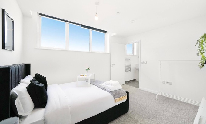 Luton Apartamento | Brand New 2 Bed, 2 Bath Penthouse in Luton 33
