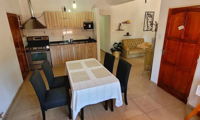 Godoy Cruz Casa | Brand NEW 2-bedroom house in Mendoza with private garage AC Heat all rooms WiFi