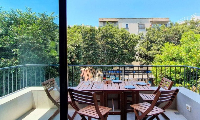 Old North Apartamento | Brand New 2 Bedrooms Near the Beach TL55