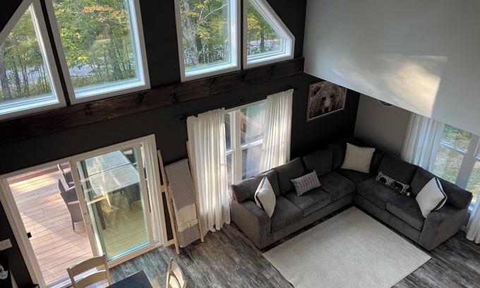 Campton Casa | Brand New 3 Bedroom Chalet in Waterville Estates nestled in the White Mountains