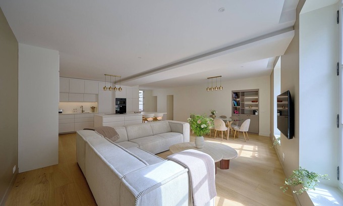 Odeon Apartamento | Brand new 4-bedroom apartment rue de Tournon, in the middle of Quartier Latin