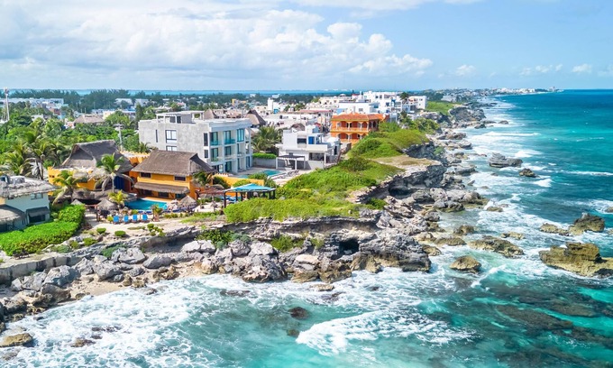 Cancun Condominio | Brand New 4 BR Oceanfront Luxury Condo