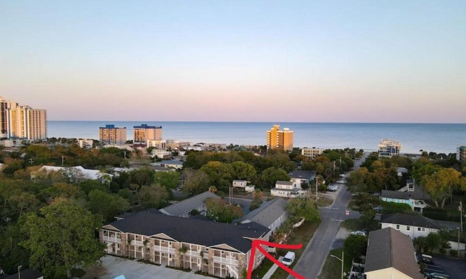 Myrtle Beach Apartamento | Brand New 4Br Steps to Beach 2nd Pier King Beds B