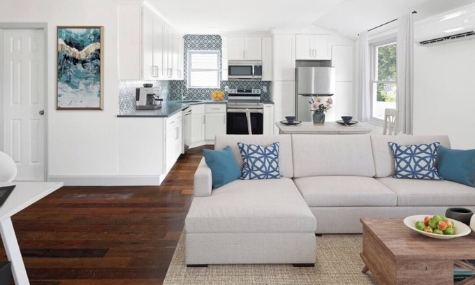 Queens Casa | Brand new 6 bedroom house close to JFK and LGA airport.