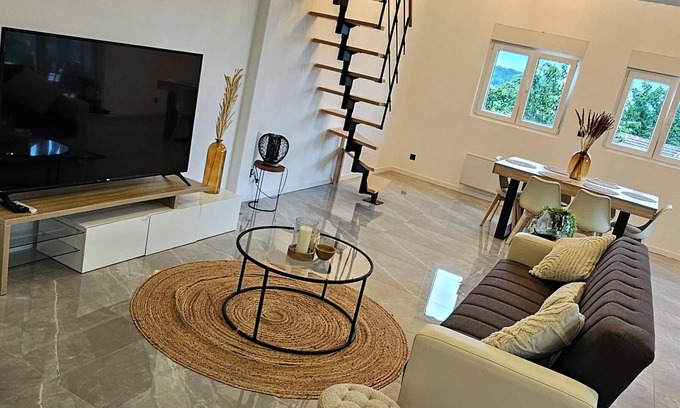 Lons-le-Saunier Casa | Brand new 97m2 house, peaceful and cosy