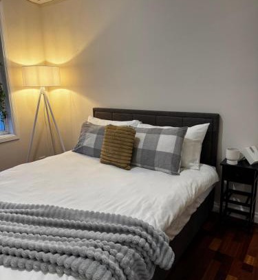 St. Albans Casa | Brand new bedroom next to train station