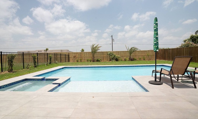 Port Isabel Casa | BRAND NEW BUILD! 4 Bed/3 Bath, Private Pool & Spa