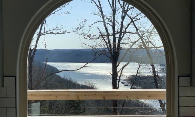 Garfield Chalet De Esquí | Brand new chalet (cabin) on Beaver Lake in the Ozark Mountains!.