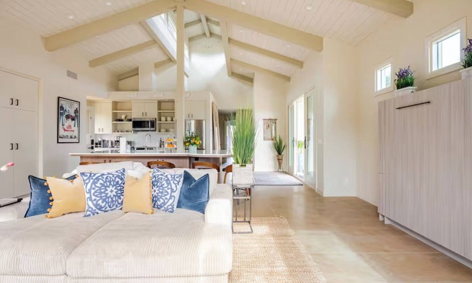 Santa Ynez Otro | Brand New Cliff May Inspired Santa Ynez Luxury Barn with Hot Tub, WiFi, AC