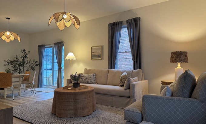 Michigan City Cabaña | Brand New Cottage Walkable to All Downtown Michigan City & Beach!