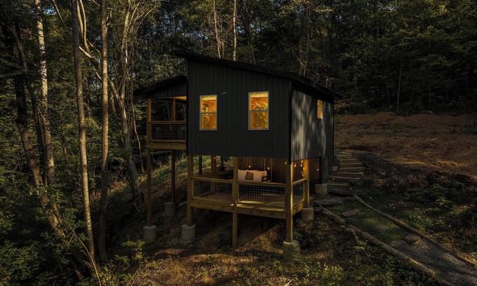 Damascus Apartamento | BRAND NEW! COZY TREEHOUSE IN DAMASCUS! PET FRIENDLY!