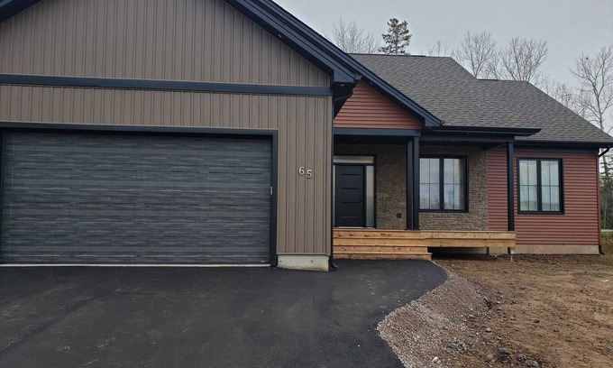 Shediac Casa | Brand new cul-de-sac 5 to 10 mins from beach ,great family home
