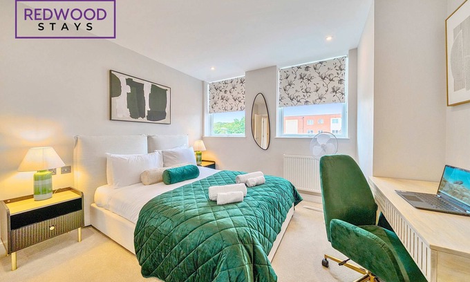 Rushmoor District Apartamento | Brand New | FREE Parking | Book 4 Discounted Rates