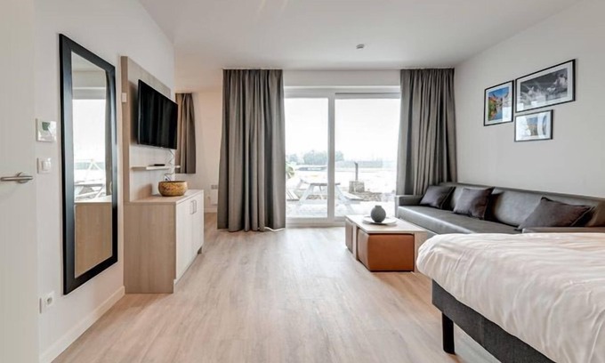Jabbeke Apartamento | Brand new holiday studio @ recreational water park
