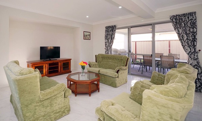 Bayswater Casa | Brand New Home on Perth Doorstep