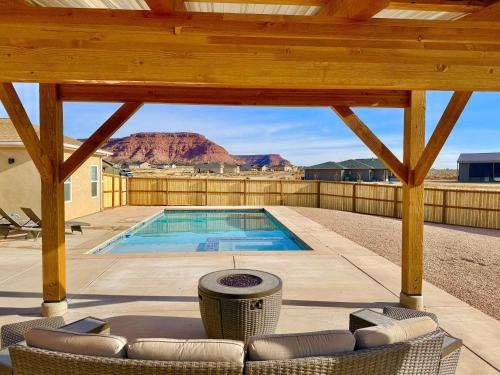 Kanab Casa | Brand New Home with Private Pool and Hot Tub