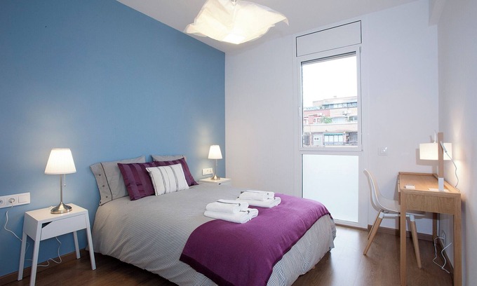 Sants-Montjuic Apartamento | Gran Piso. Nuevo. Alto standing. Muy buena zona. Para estancias medias y largas