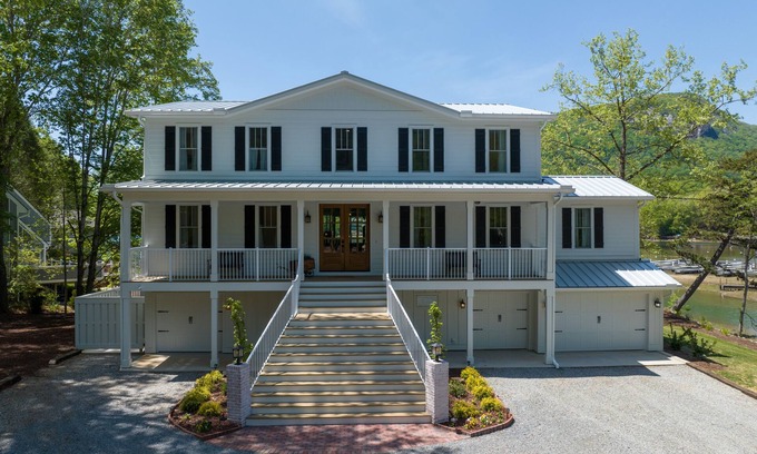 Lake Lure Casa | Brand New LAKE FRONT-6 BR 7 BA home with direct views of Rumbling Bald