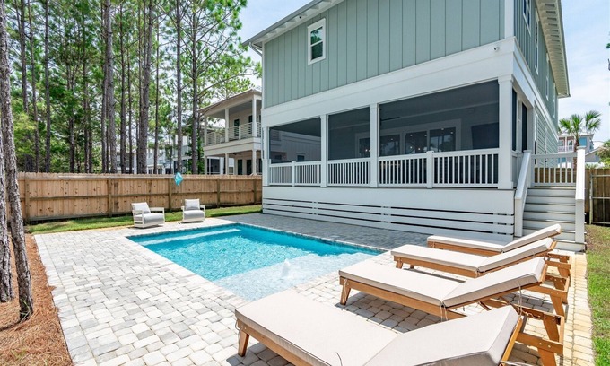 Village of Sugar Beach Casa | Brand NEW! LSV, Pool, 4 Bikes, Pet Friendly, Steps to the Beach!