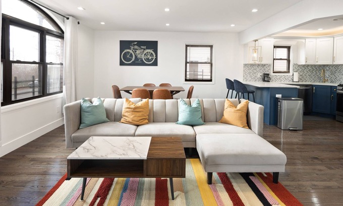Queens Casa | Brand New Luxurious 6 Bed 4 Bath NYC near JFK!