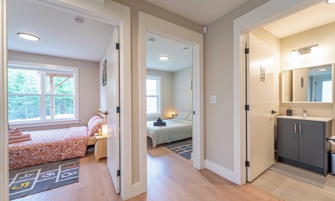 Halifax Casa | Brand New Luxury 2-Bedroom near Long Lake