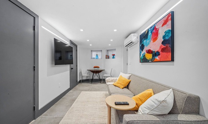 Jersey City Condominio | Brand New Luxury 2 Bed 2 Bath w/free parking