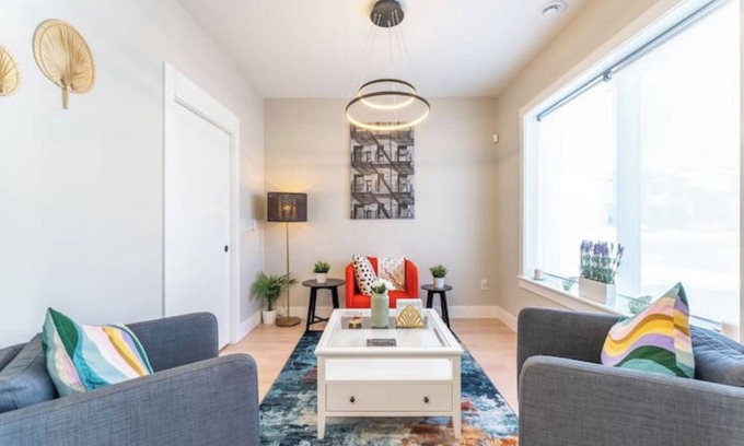Halifax Casa | Brand New Luxury 3-Bedroom near Long Lake