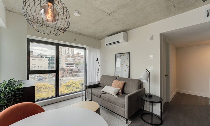 Chinatown Condominio | Brand New luxury apartment-3 1/2 For Rent-Downtown-fully furnished