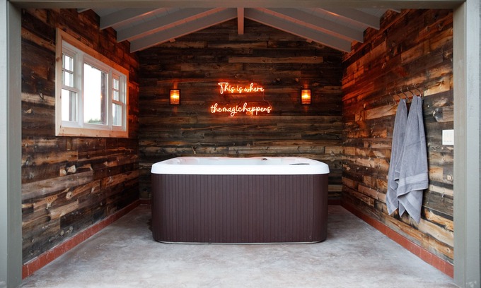 Santa Ynez Cabaña | BRAND NEW Luxury Home (2bd/2.5ba) - Private Hottub